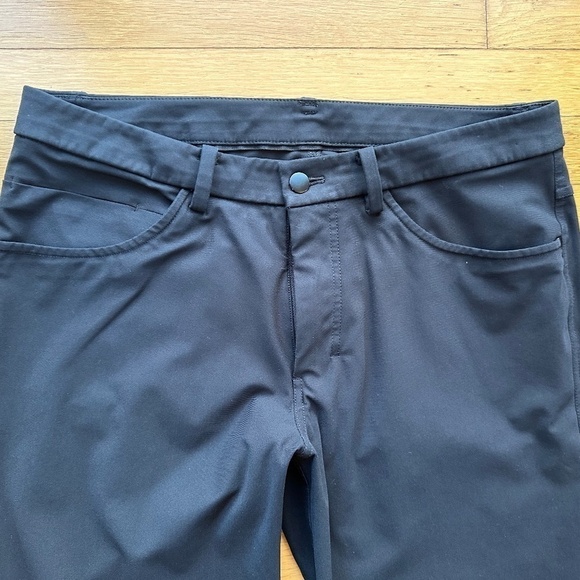 Lululemon Men’s ABC Black Pants Size 32? Inseam 30" - Picture 4 of 13